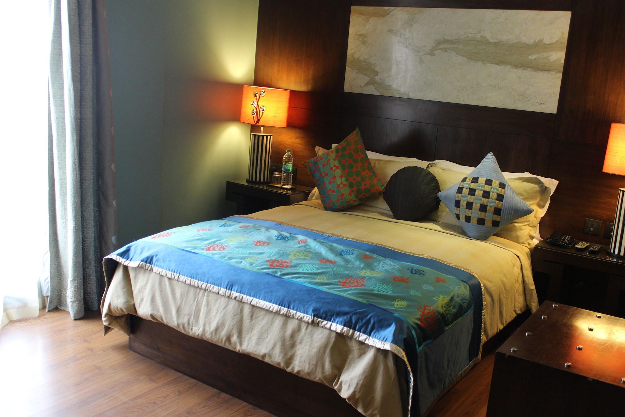 Justa Mg Road Hotel Bangalore Luaran gambar