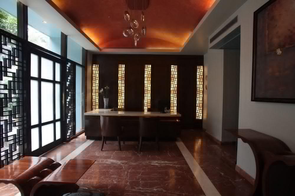 Justa Mg Road Hotel Bangalore Luaran gambar
