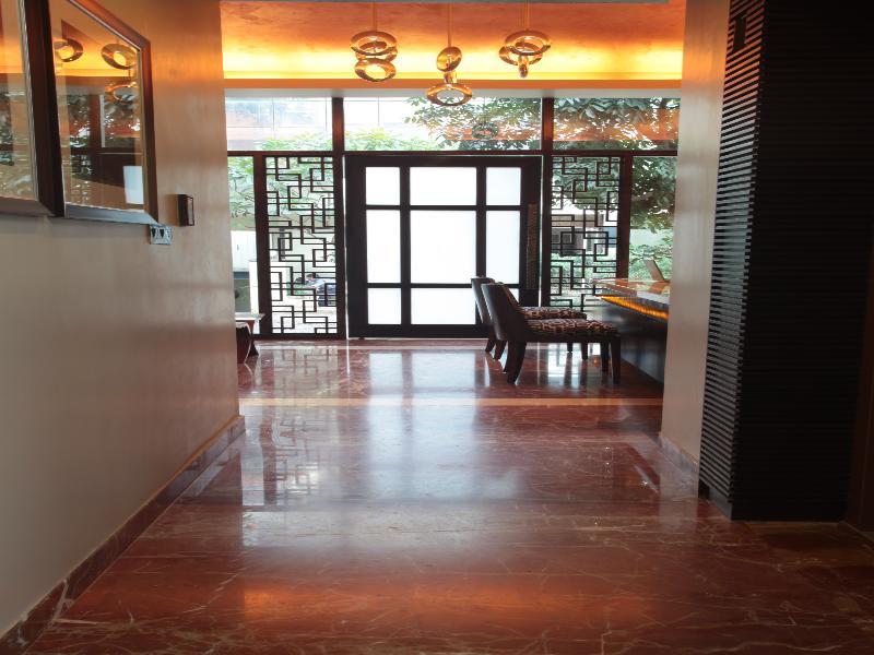 Justa Mg Road Hotel Bangalore Luaran gambar