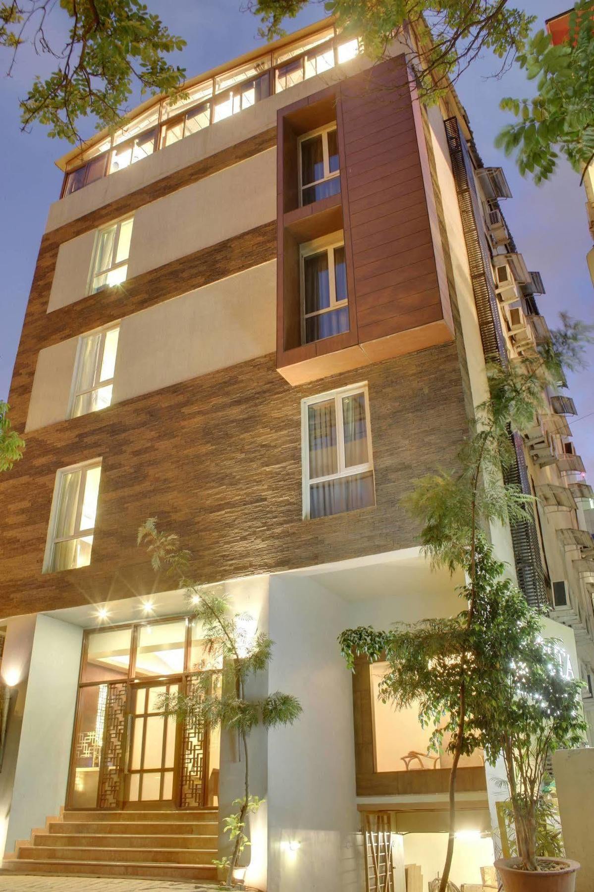 Justa Mg Road Hotel Bangalore Luaran gambar